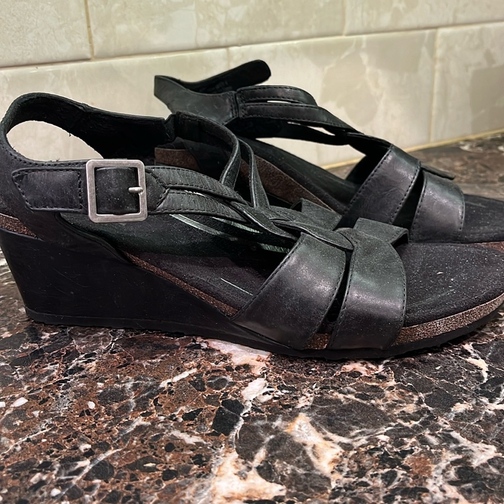 Aetrex Sandals
